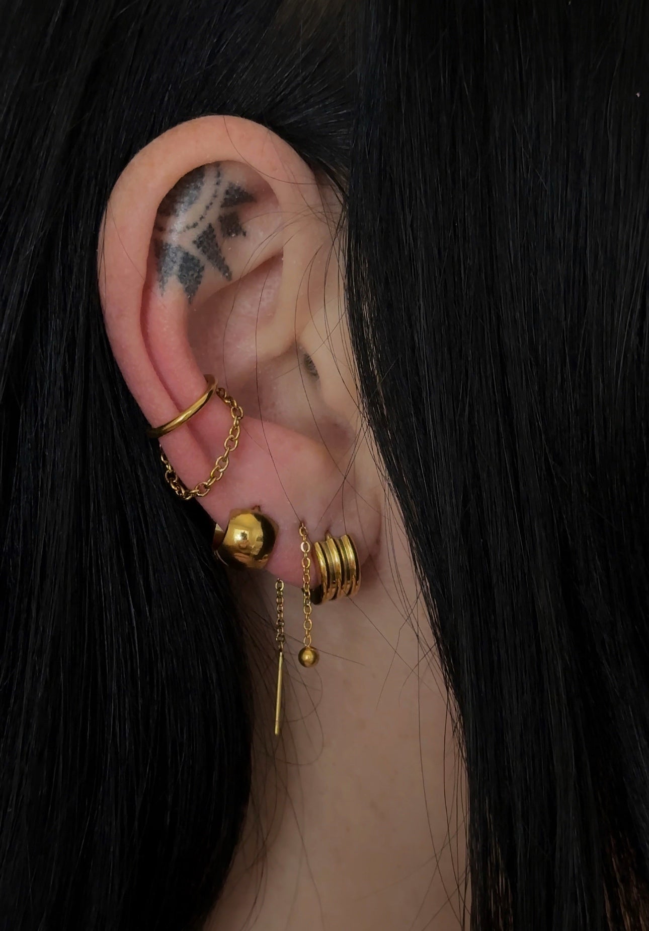 Small Ribbed Hoops