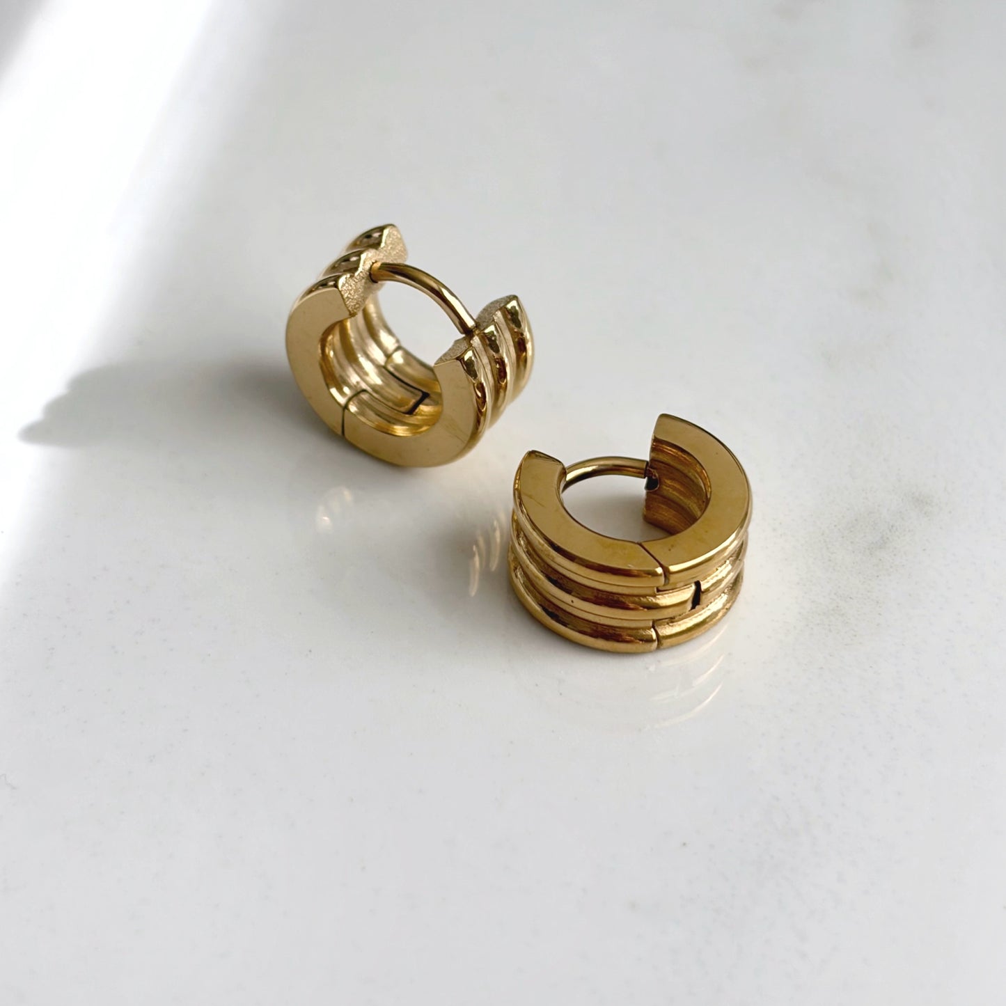 Small Ribbed Hoops